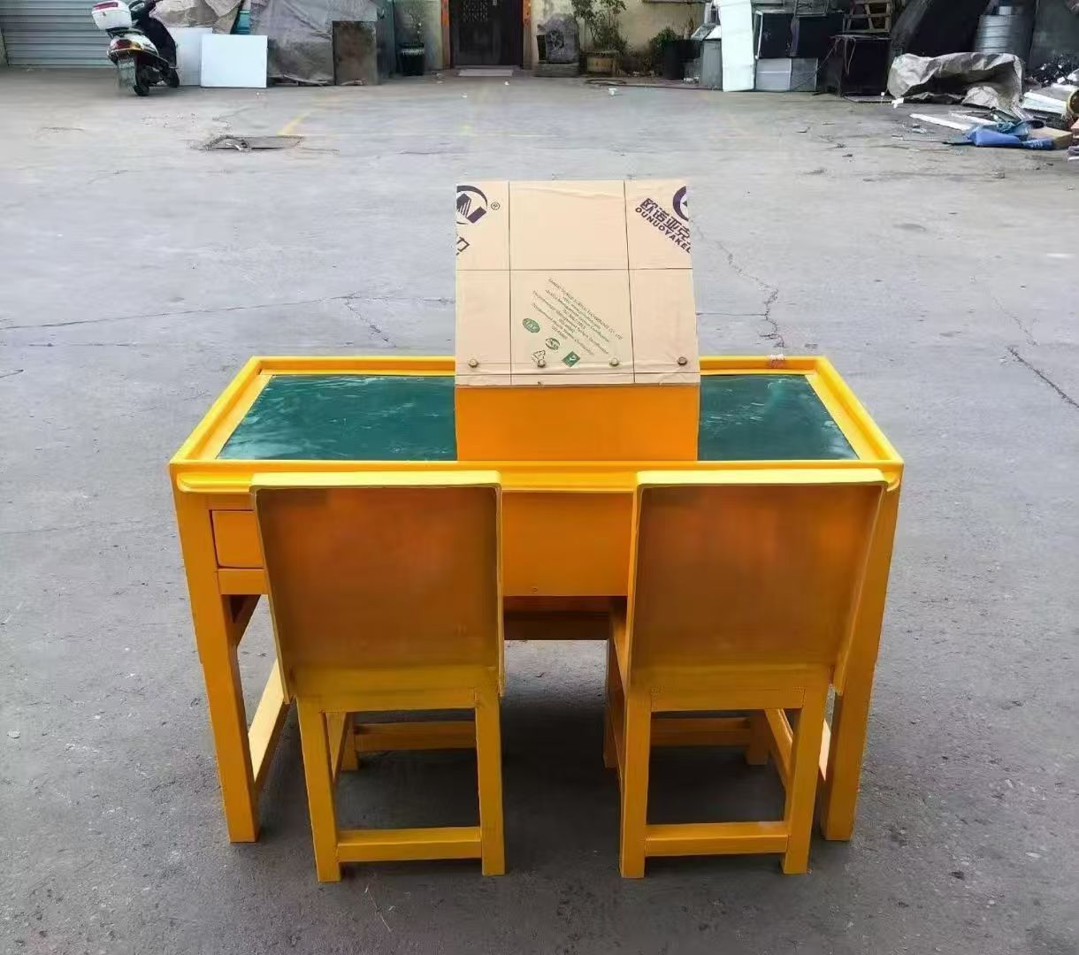 仪陇防静电导通桌井下煤矿火工品发放桌：危险品流转的安全守护者